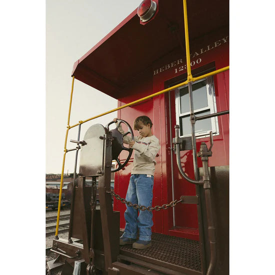 1984161 1984 Ivory Sweatshirt With 1984 Logo Across Chest