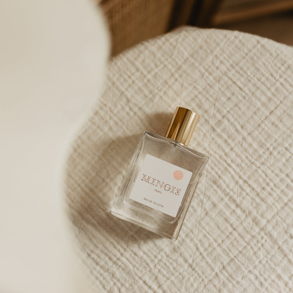 Minois perfume