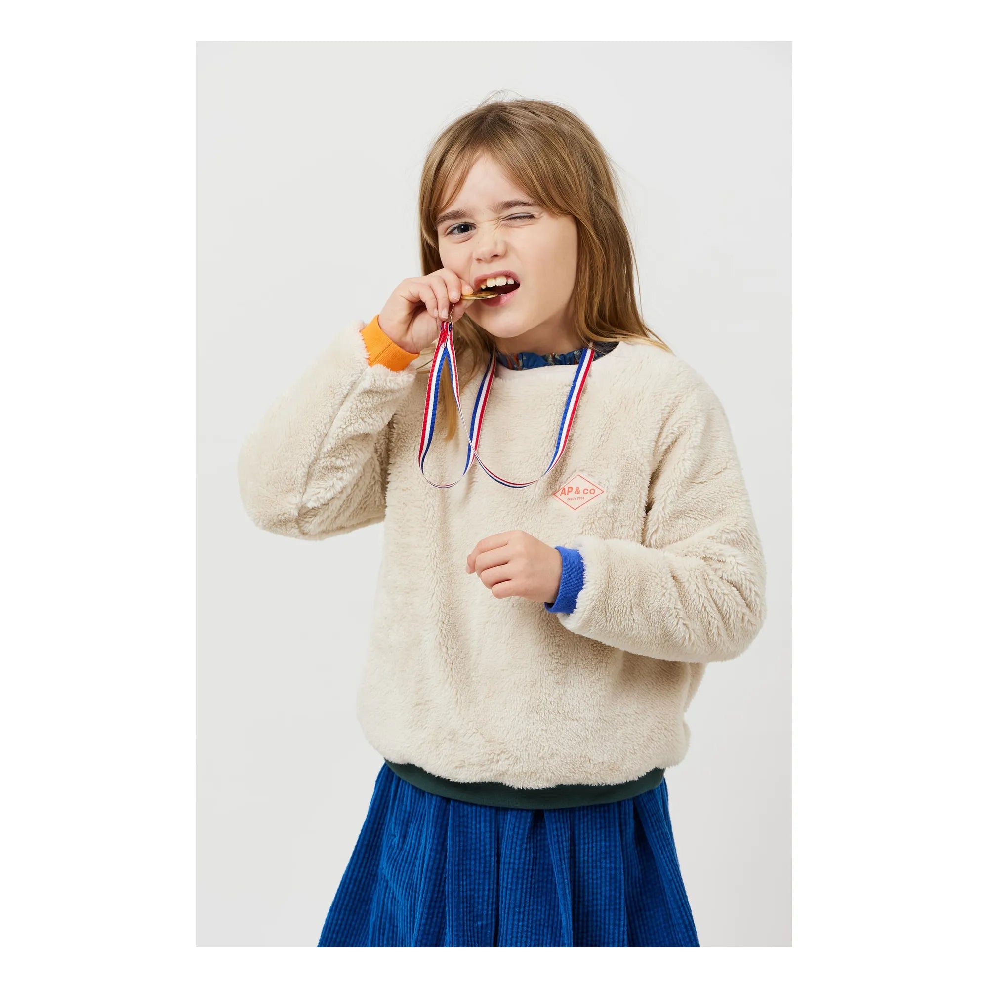 H25FS36  ARSENE & LES PIPELETTES Beige Sweat