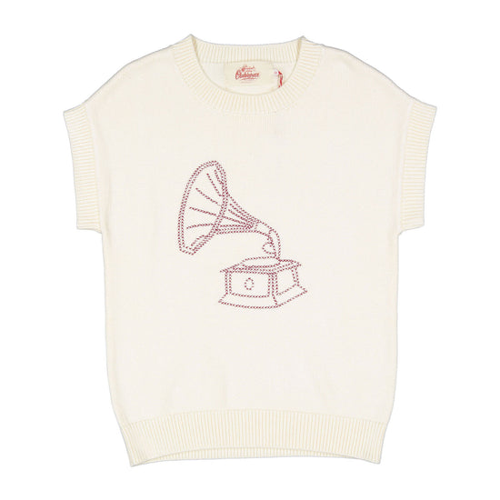 At2526 ivory sleeveless vest with stitching and horn graphic