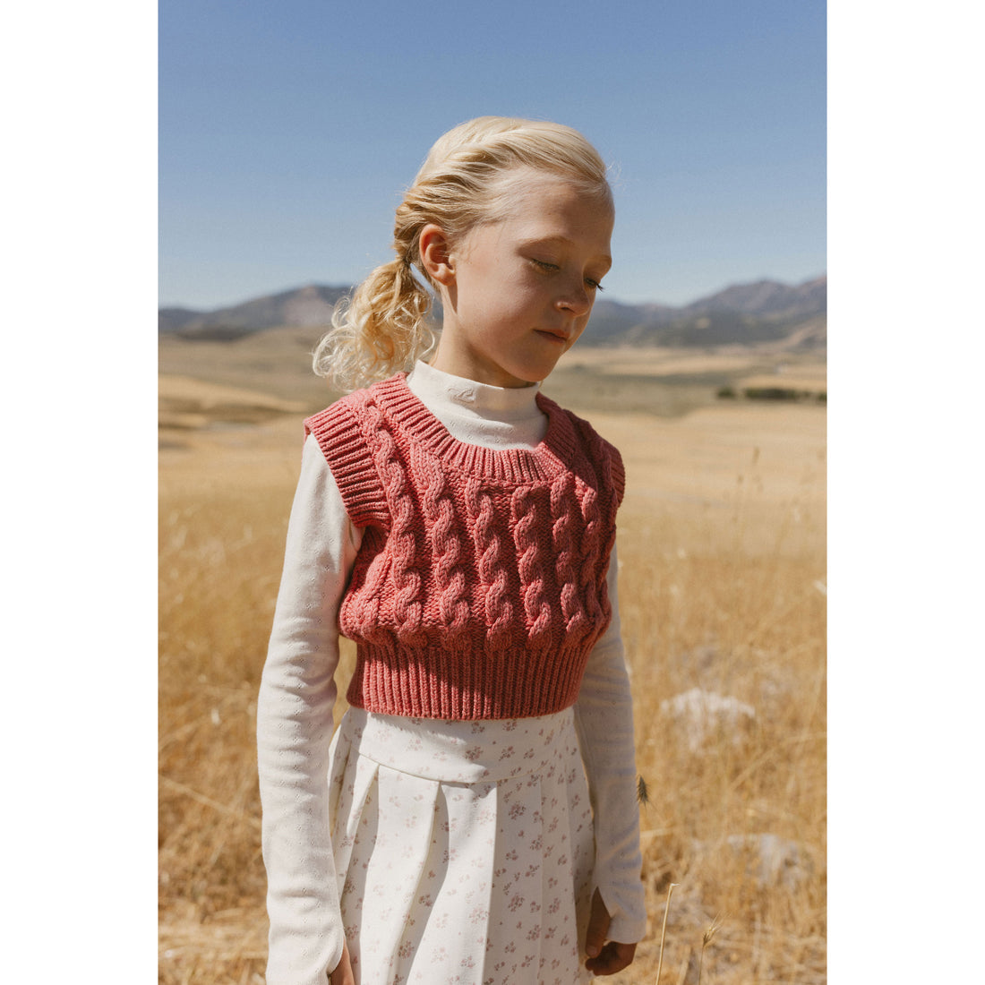 LBL77A Ladida Pink knit cable vest