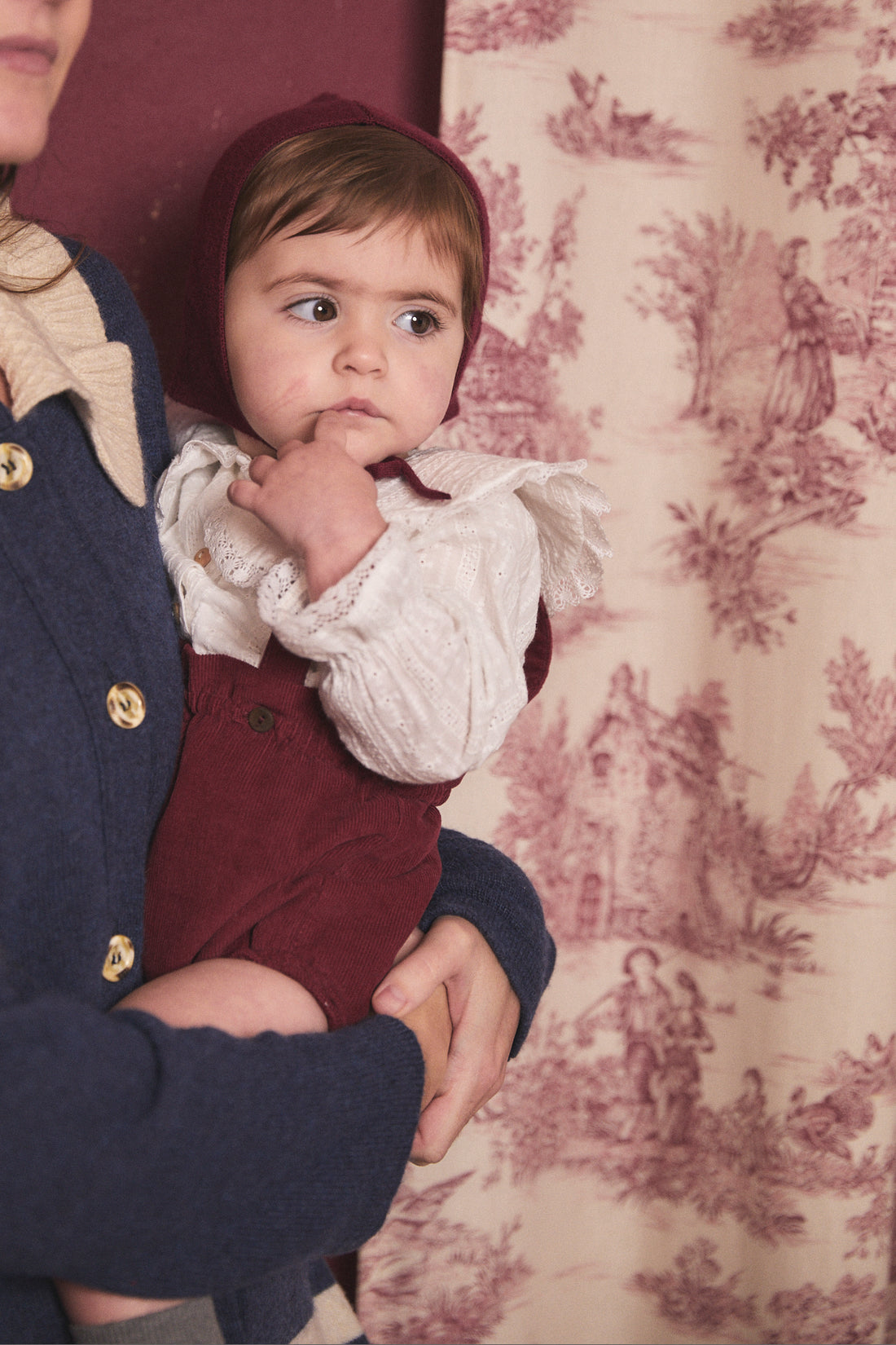 Birinit Amarena Knit Hood