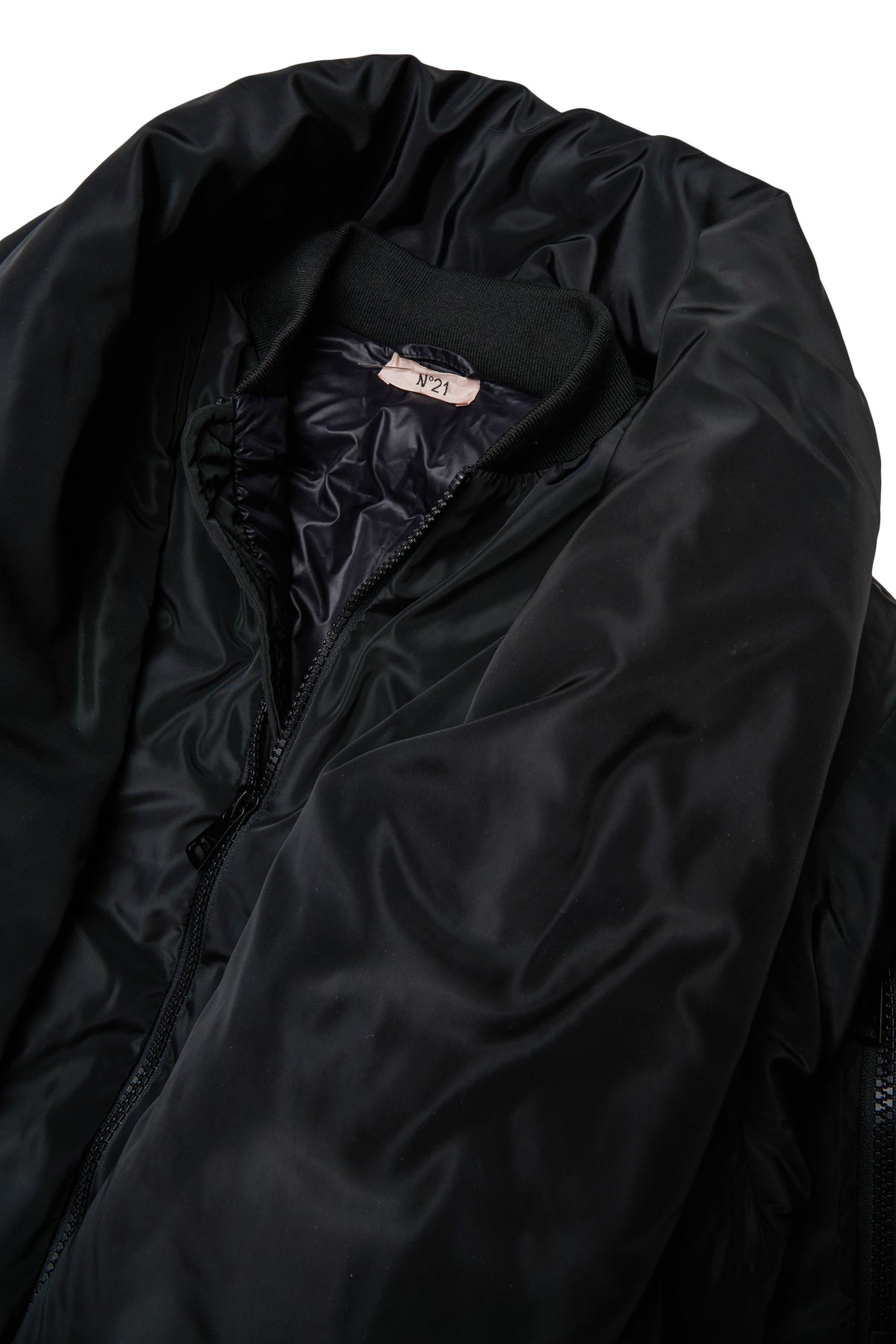 SHORT PUFFER JACKET WITH ATTACHED SCARF - BLACK - N. 21