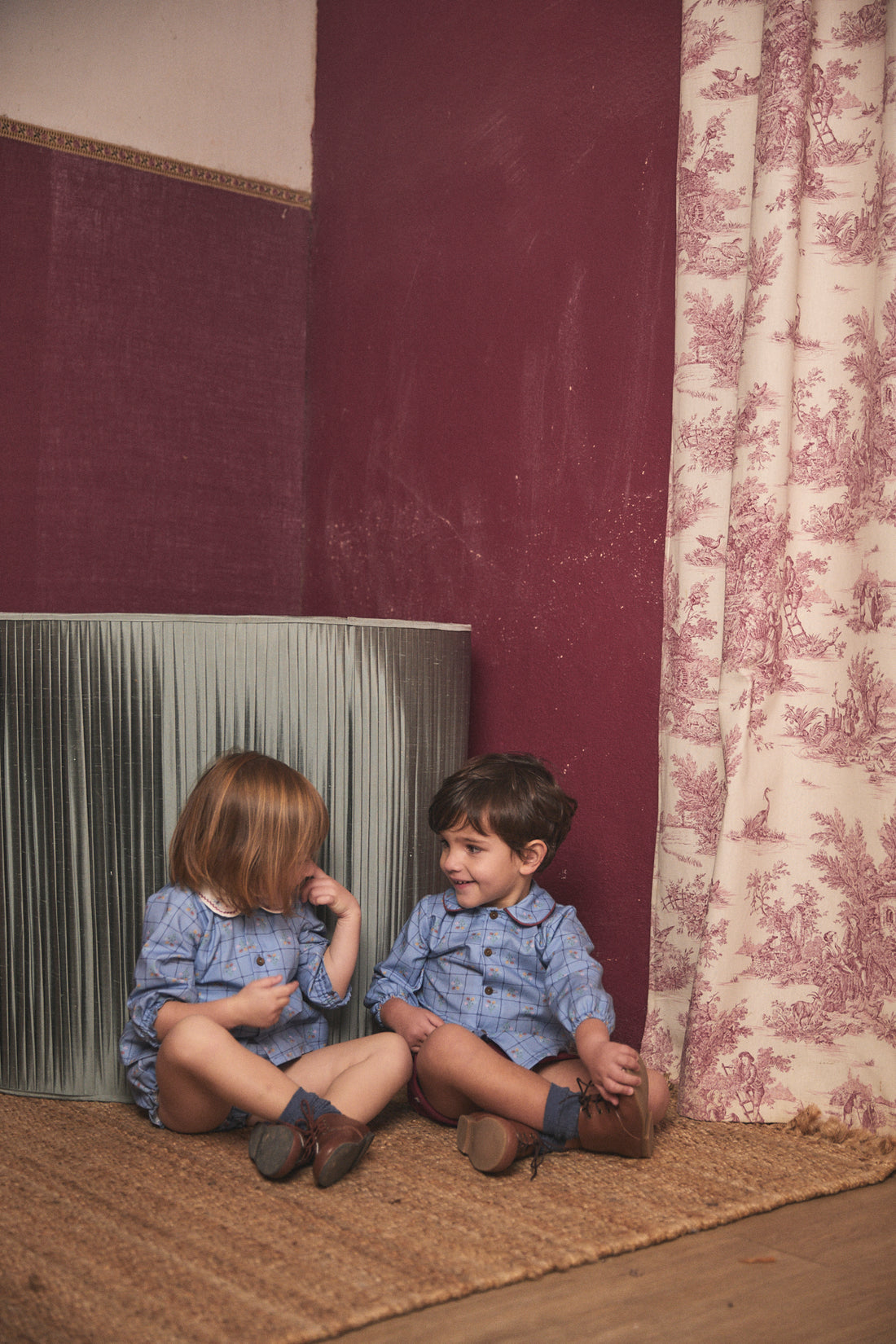 Birinit Catherina  Peter Pan Collar Shirt