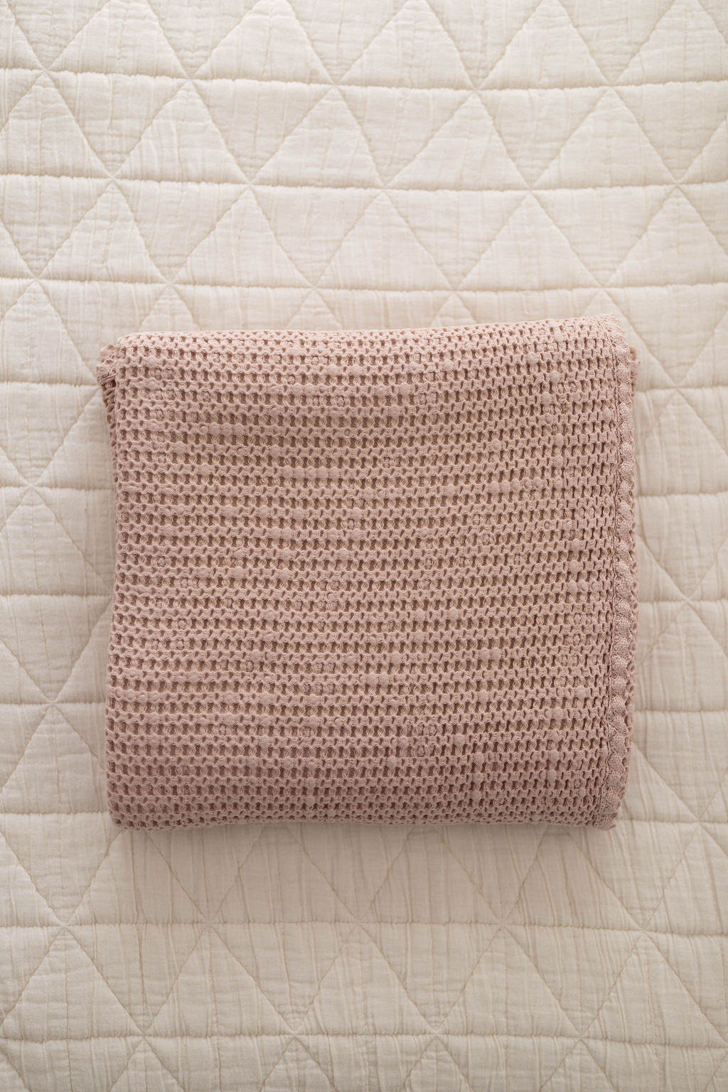 NEW GRAIN waffle blanket