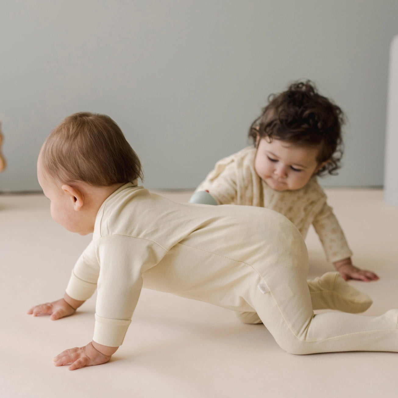 August River collar onesie