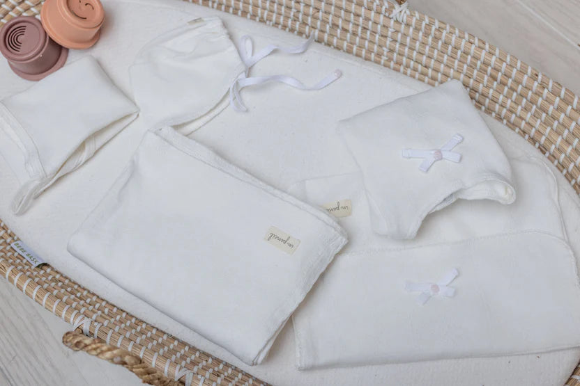 Pointelle Button layette 5 piece Girls Set