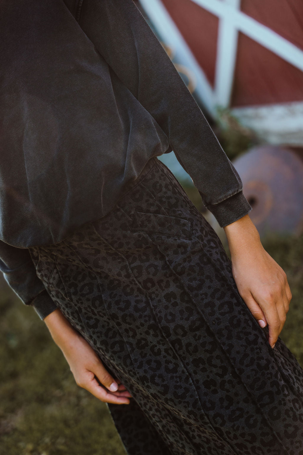 Kix Bubble Hem Sweatshirt - Black