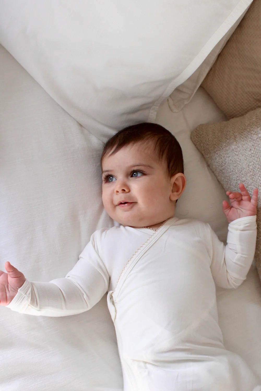 Solid Cream Scalloped Bamboo Wrap Footie (3-6m)