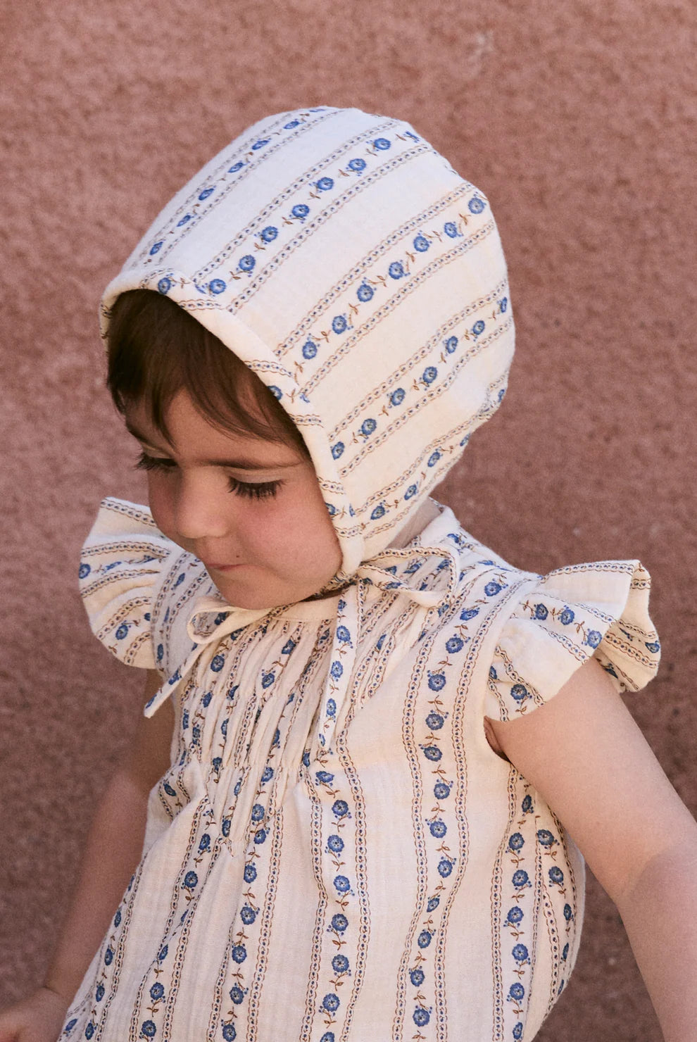 Sariñena bonnet baby
