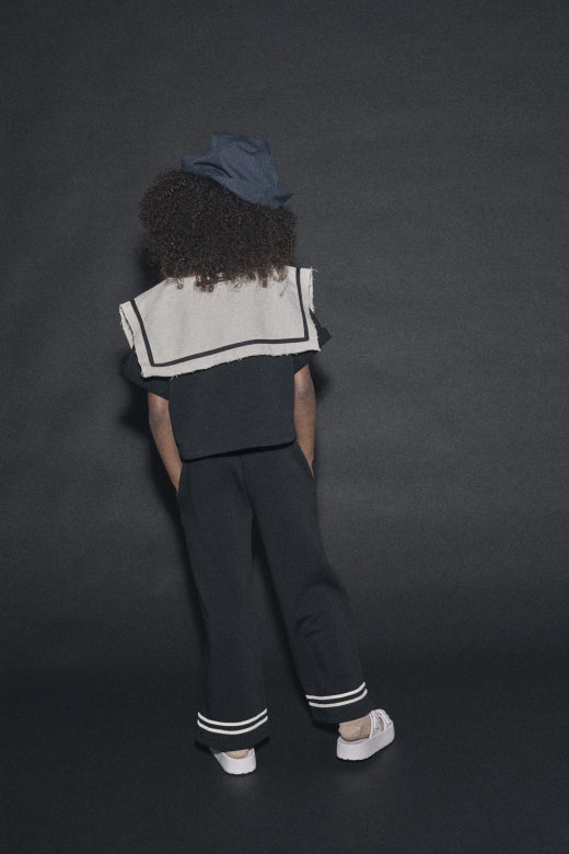 Odissey Crop Sweatshirt Black