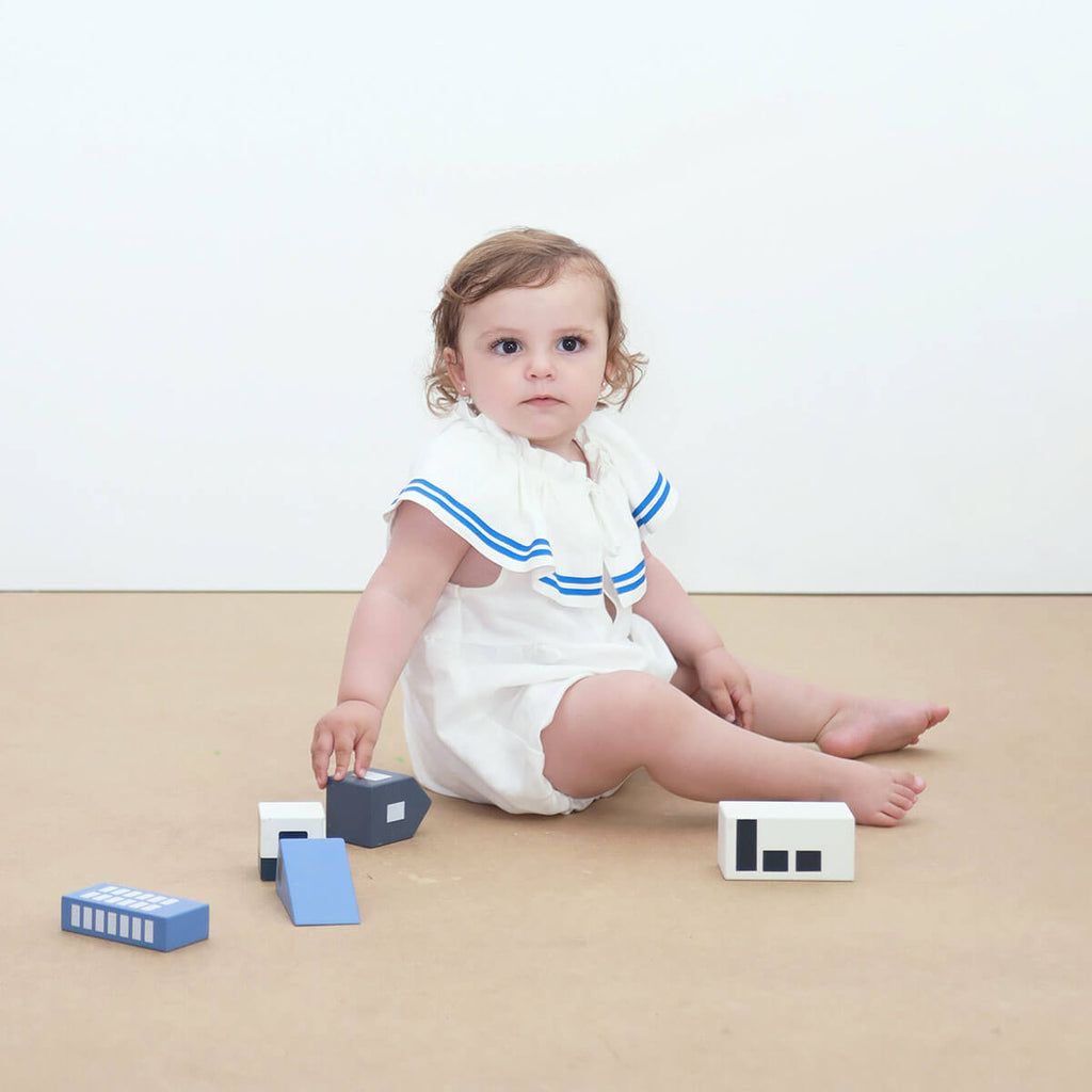 Stripes Bow Body Off White