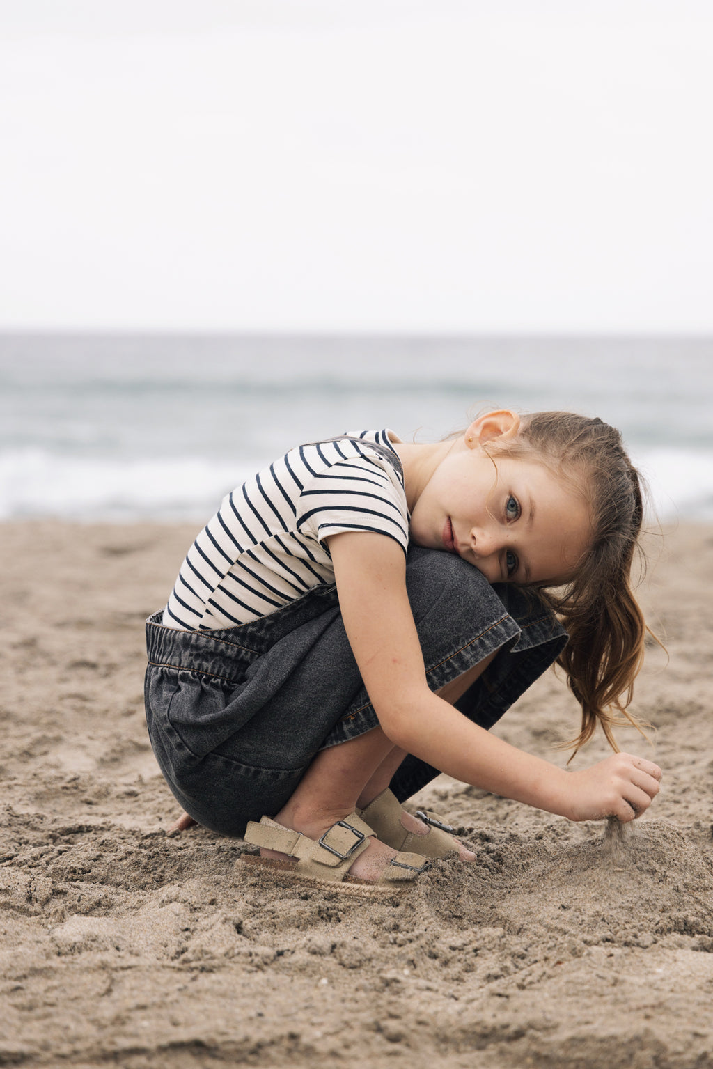 DENIM PLEATED SKIRT black denim
