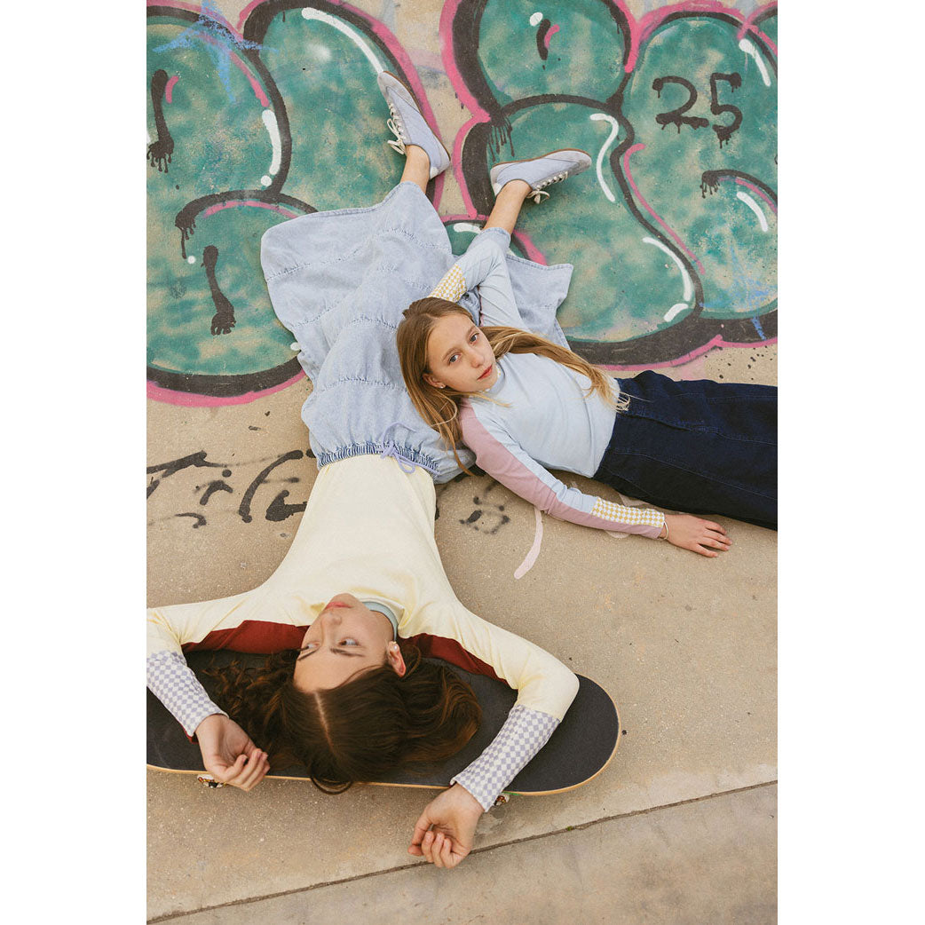 CH25111A Retro Cream Tee