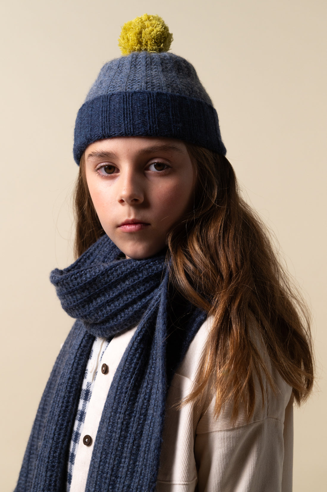 Gorro de punto azul Birinit