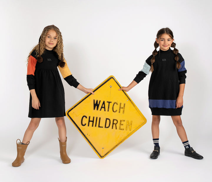 Vestido de talle alto con bloques de color Kix K6402-BKBL