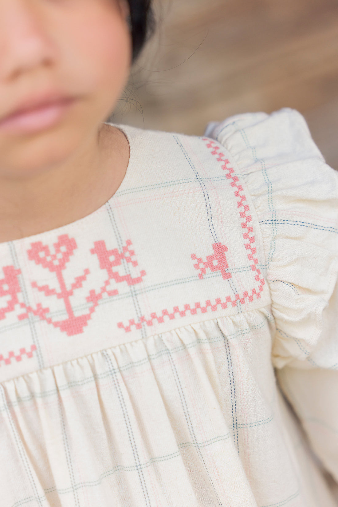 BB30092 חלוק בוטון דליה