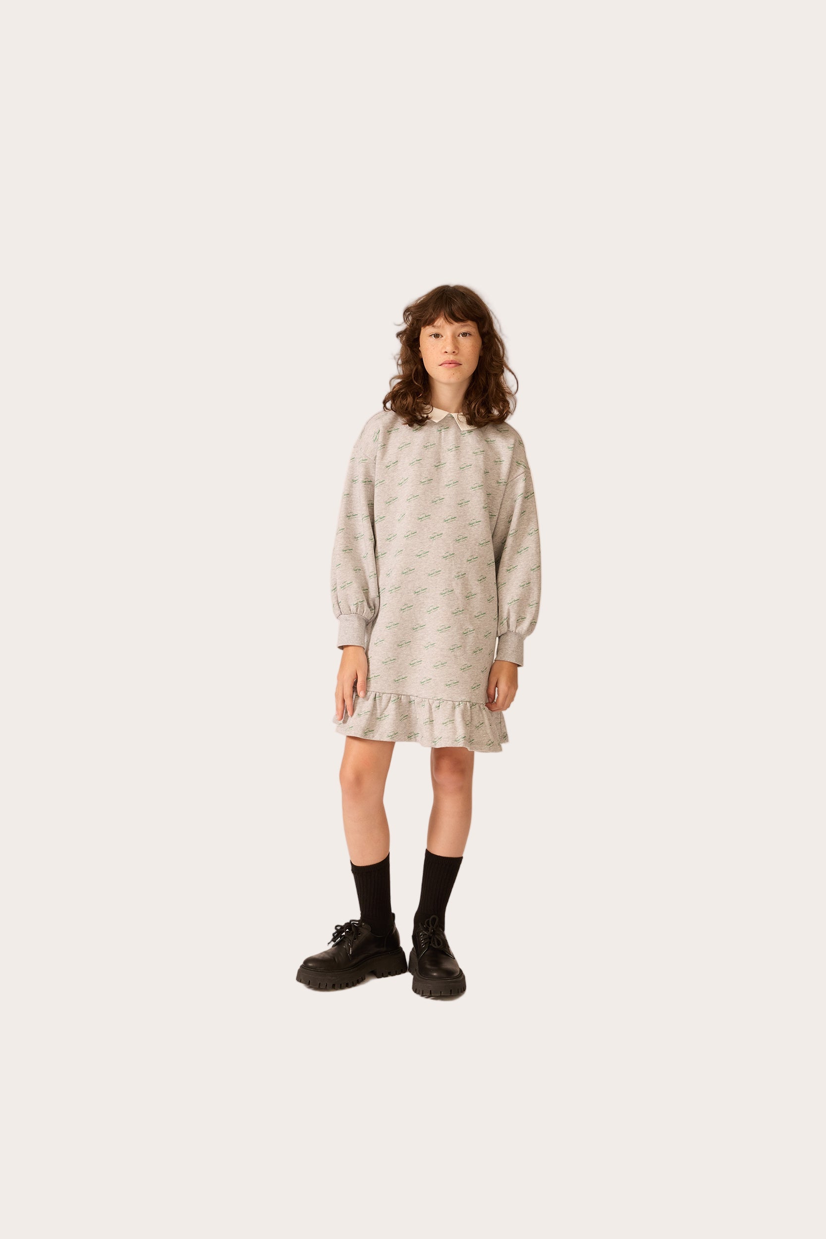 F25k4059 The Sunday Collective organic sweatshirt dress in Heather Grey