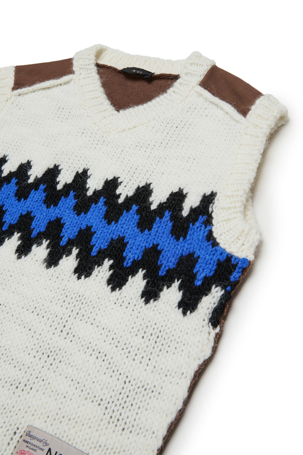 KNIT VEST WITH CHEVRON PATTERN - OFF WHTIE