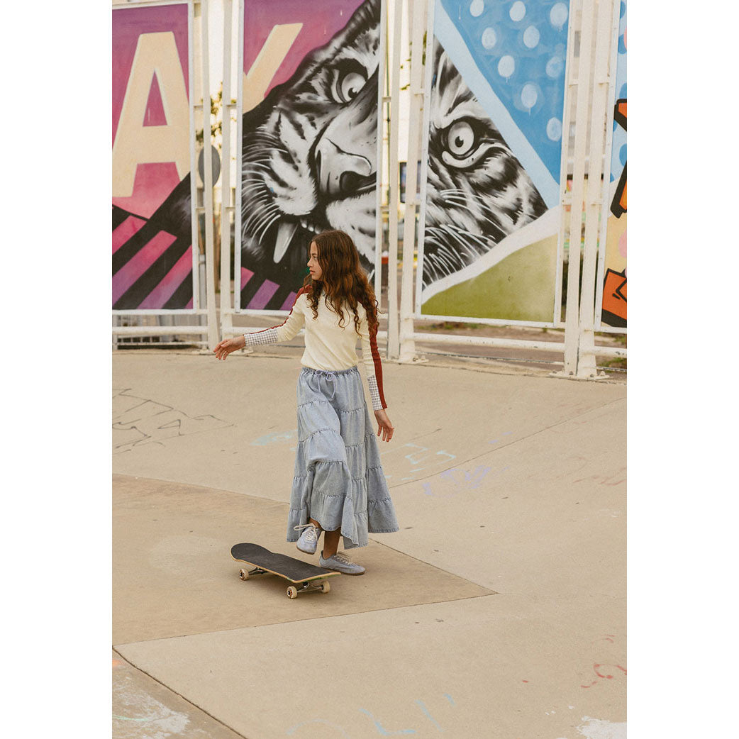 CH25111A Retro Cream Tee